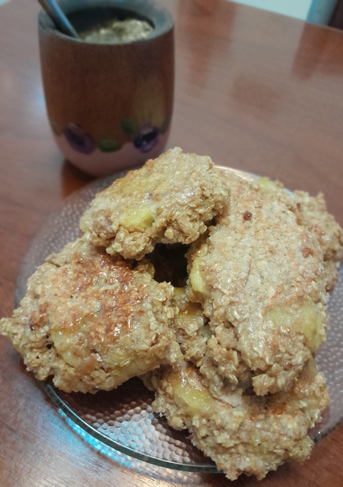 Una foto de Galletitas de avena, banana y nueces 😋