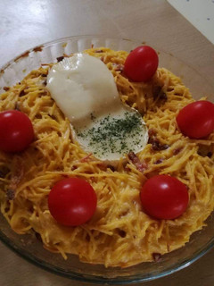 Camembert sajtos, szalonnás, trappista sajtos spagetti recept fotója