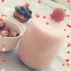 حليب بالفراولة 🍓-レシピのメイン写真