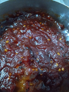 टमाटर की मीठी चटनी (tamatar ki meethi chutney recipe in Hindi) रेसिपी मुख्य फोटो