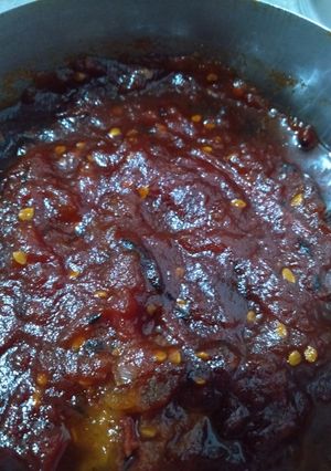 टमाटर की मीठी चटनी (tamatar ki meethi chutney recipe in Hindi) रेसिपी मुख्य फोटो