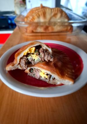 Una foto de Empanada de pino con cilantro