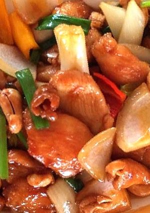รูปของ ไก่ผัดเม็ดมะม่วงหิมพานต์