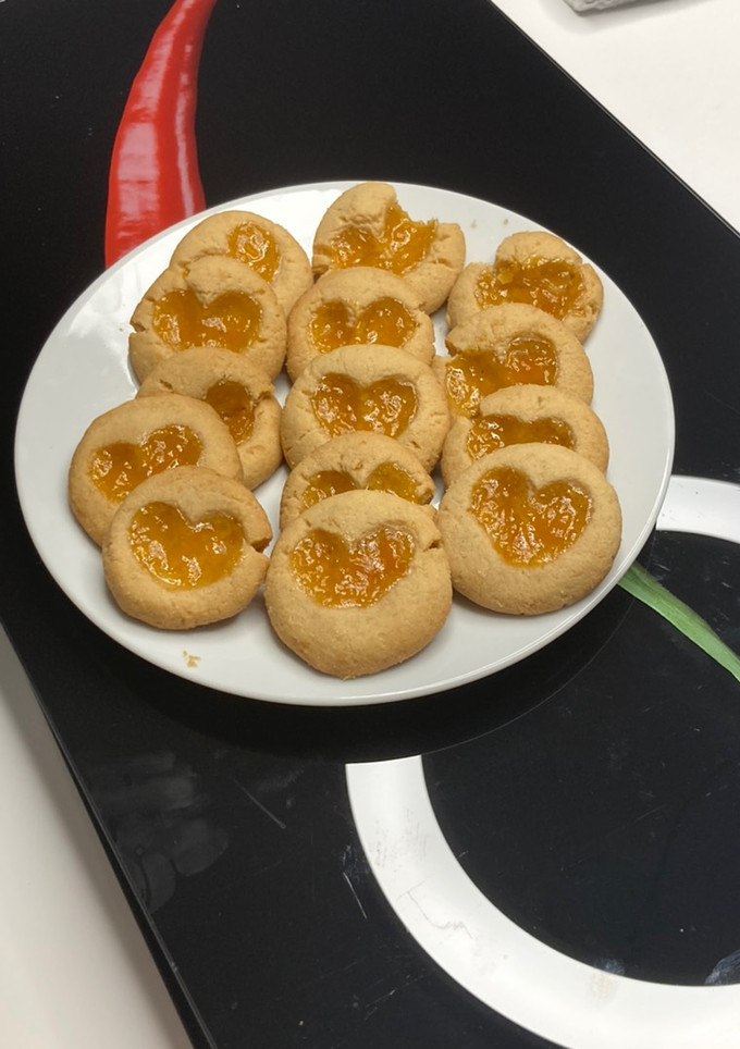 Una foto de Galletas de mantequilla con corazón de melocotón