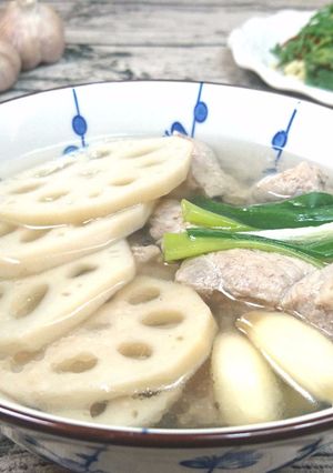 蓮藕排骨湯（電鍋） 的食譜成品照片