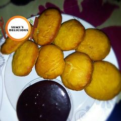 A picture of Donut with chocolate filling.
