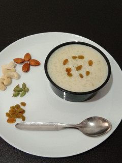 पायसम (Payasm recipe in hindi) रेसिपी मुख्य फोटो