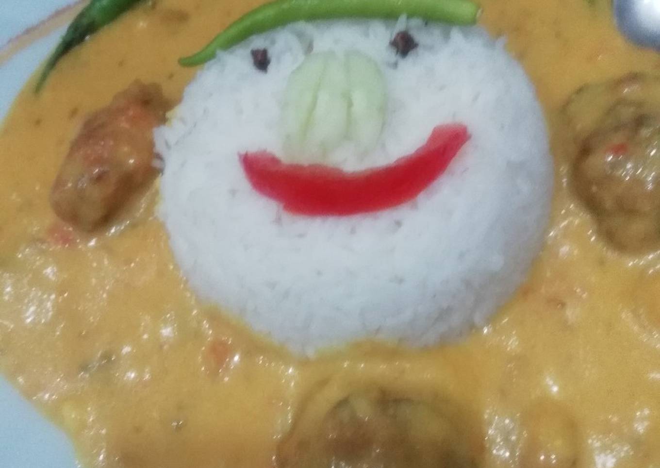 Smiley kadhi chawal