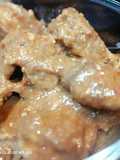 Conejo en salsa de almendras con curry