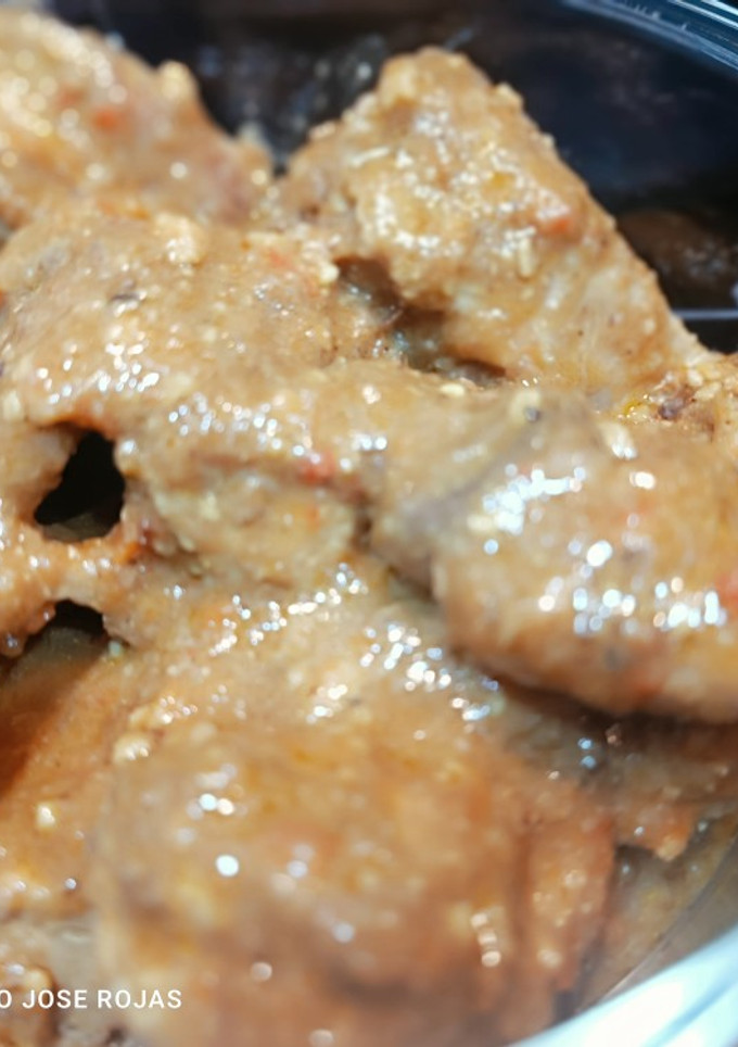 Una foto de Conejo en salsa de almendras con curry