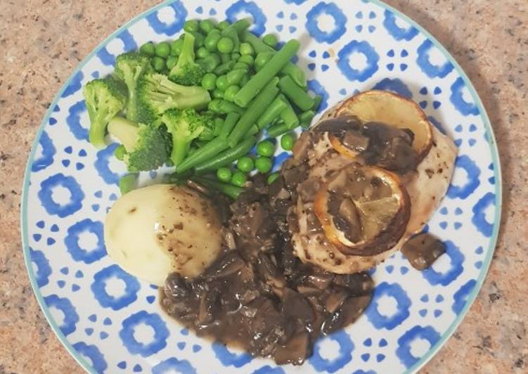 Recipe of Quick Baked lemon chicken with mushrooms sauce