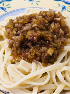 Una foto de Salsa de cebolla caramelizada para pastas