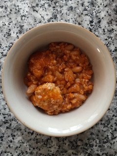 Una foto de Alubias con albóndigas de pollo