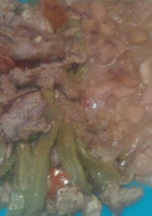 Una foto de Bistec con Nopales🍴🍲