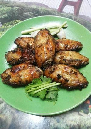 A picture of Grilled Chicken Wings with Lemongrass and Black Pepper in a Convection Oven.