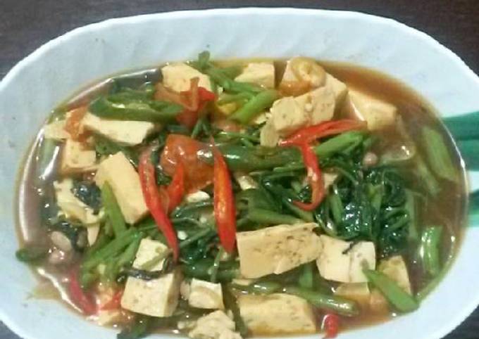 Langkah Mudah untuk Membuat Kangkung tumis tauco plus putih telur, Menggugah Selera