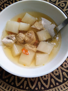 枸杞蘿蔔排骨湯(家常好湯)(簡單料理)(電鍋料理) 的食譜成品照片