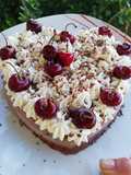Torta gelato foresta nera a ❤ cuore con salsa i di 🍒 ciliegie