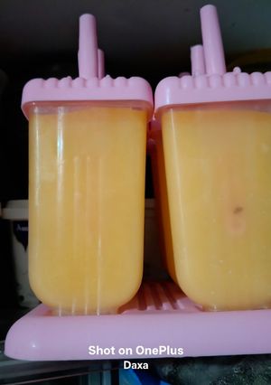 A picture of Muskmelon Popsicles.
