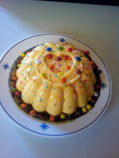Una foto de Flan Royal con lacasitos