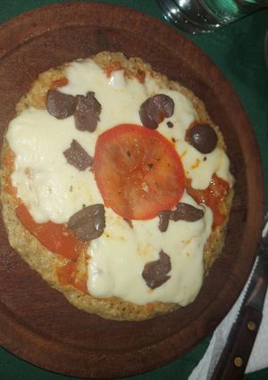 Una foto de Pizza de avena en sartén