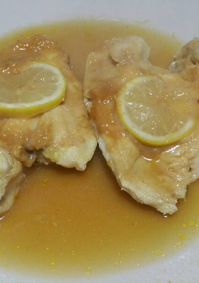 Una foto de Pechuga de pollo con miso y jengibre