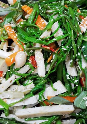 Hình của món Nộm rau muống chay.