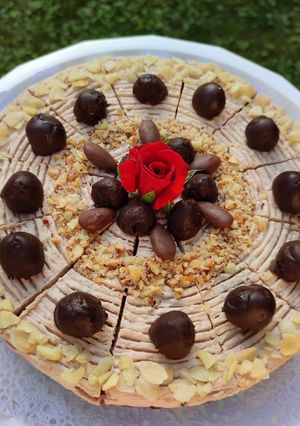 Csokis-cseresznyés cheesecake torta (sütés nélkül) 🍫🍒 recept fotója