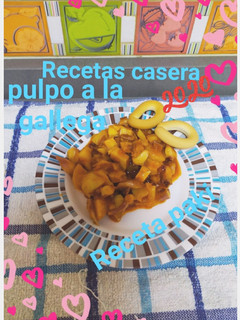 Una foto de Pulpo a la gallega a mi manera casera 🍽 🌺🌹