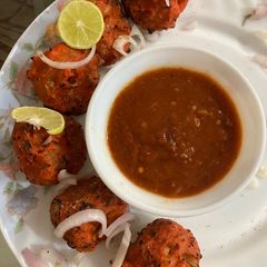 A picture of Tandoori momos.