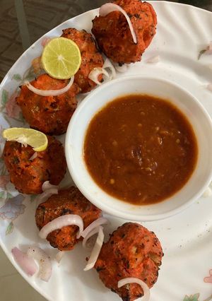 A picture of Tandoori momos.