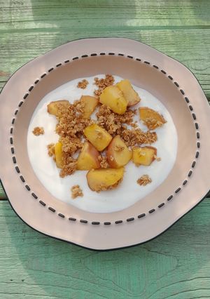 Foto resep Yogurt Apple Crumble