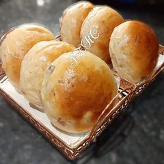 A picture of 🍔Raisins Buns🍔.