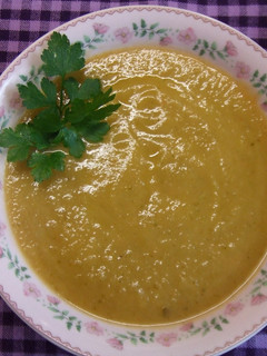 Una foto de Crema-sopa de nabos y puerros