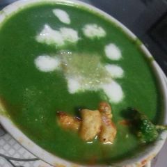 Palak soup cream A picture of Palak soup cream.