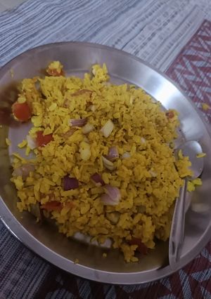 पोहा (poha ladoo recipe in Hindi) रेसिपी मुख्य फोटो
