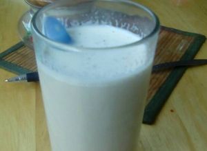 Una foto de Leche con café tipo frapé