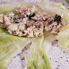A picture of My Chicken Cucumber Lettuce Wraps.