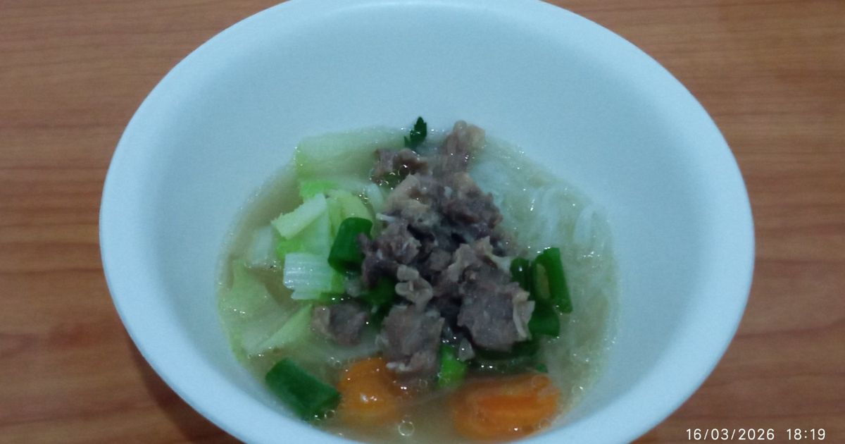 Daging kuah bakso pakai sawi putih wortel dan soun