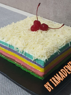 Foto resep Rainbow Cake Kukus Ny.Liem Lembut Gurih