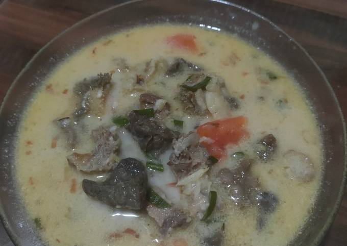 Soto Betawi (pakai babat+paru)