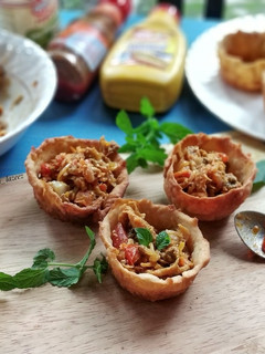 A picture of Flower pot shawarma.