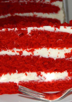 Vörös bársony torta recept (Red Velvet) recept fotója