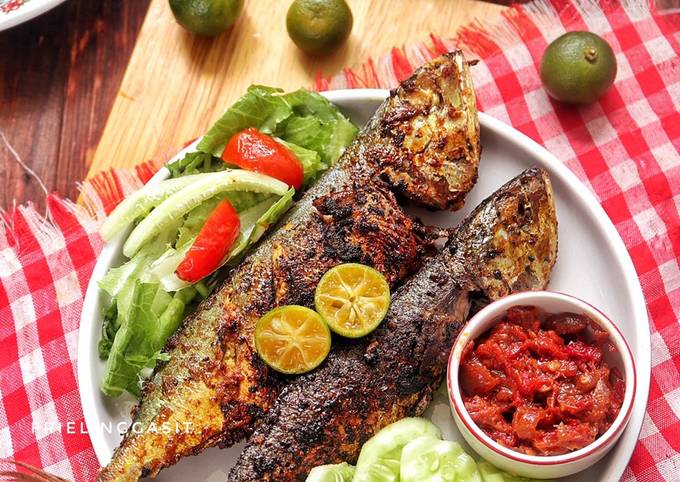 Resep Ikan Bakar Bumbu Kuning, Enak