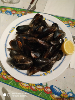 Una foto de Mejillones al vapor