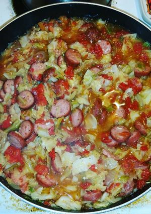 A picture of Smoked Sausage & Cabbage.
