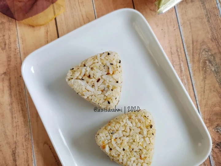 Langkah Mudah untuk Menyiapkan Resep  Onigiri (Nasi Kepal) yang Bikin Ngiler, Enak Banget