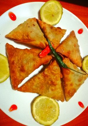 A picture of Beef samosa.