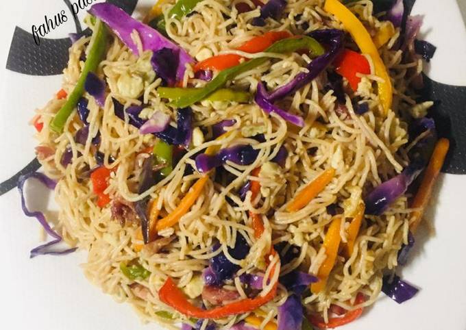 Stir-fry Singapore Noodles