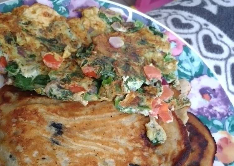 Recipe of Award-winning Blueberry banana pancakes with spinach omelet